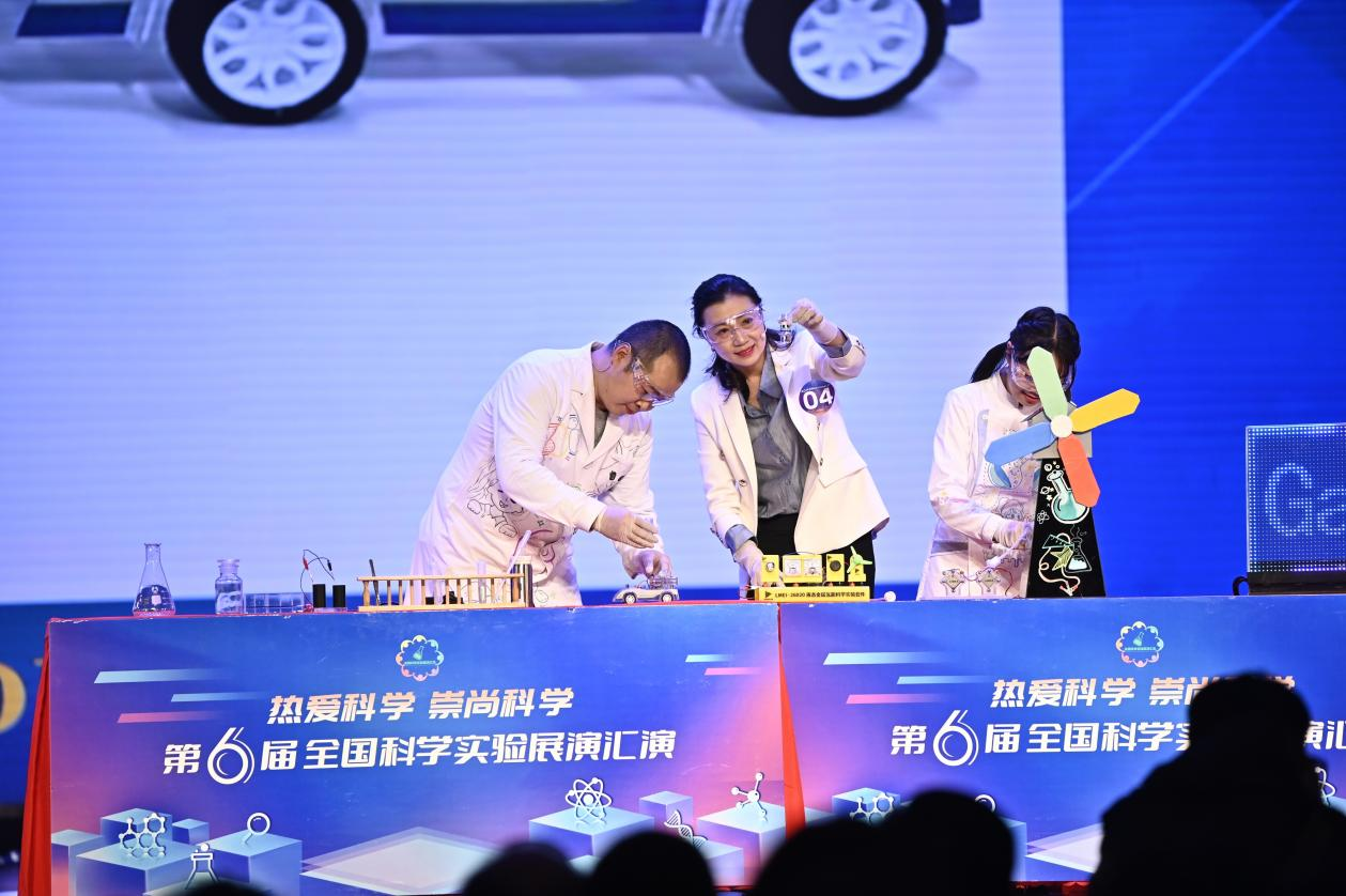 喜報！云南代表隊“最‘鎵’組合”榮獲第六屆全國科學實驗展演匯演活動二等獎