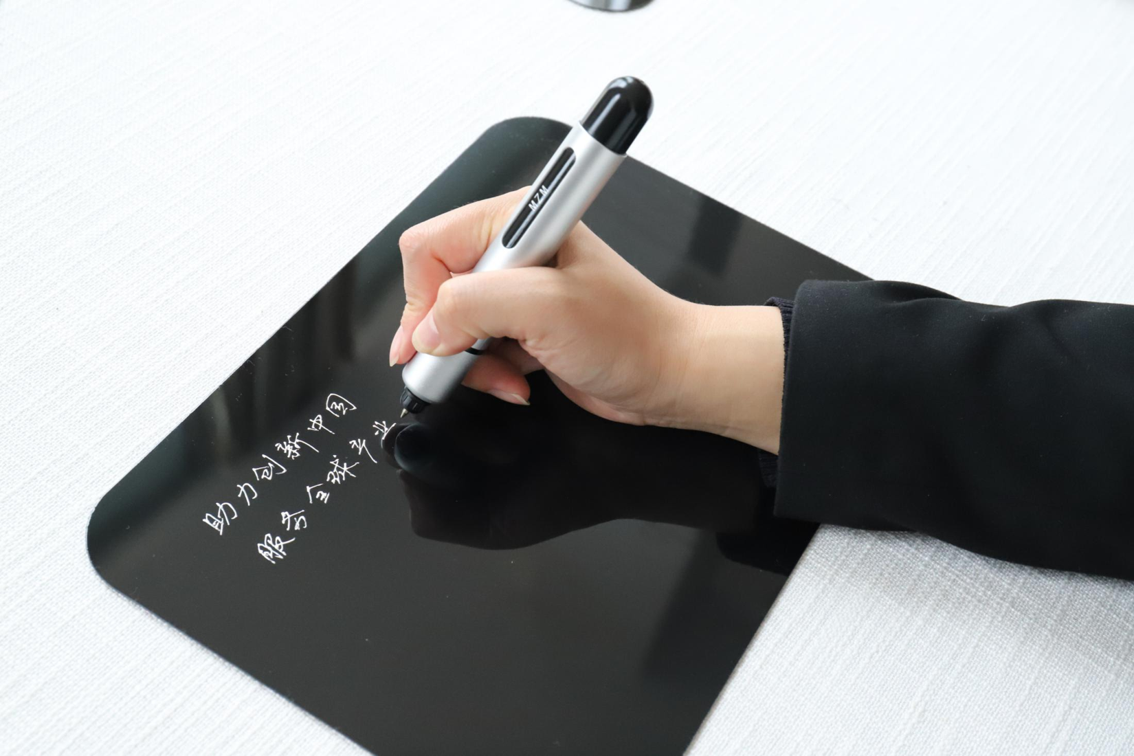 cpu液態(tài)金屬:液態(tài)金屬散熱好不好