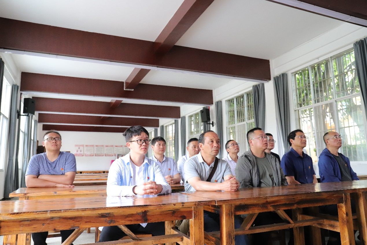 追尋紅色記憶 傳承革命精神——云南中宣液態(tài)黨支部慶祝建黨102周年活動(dòng)